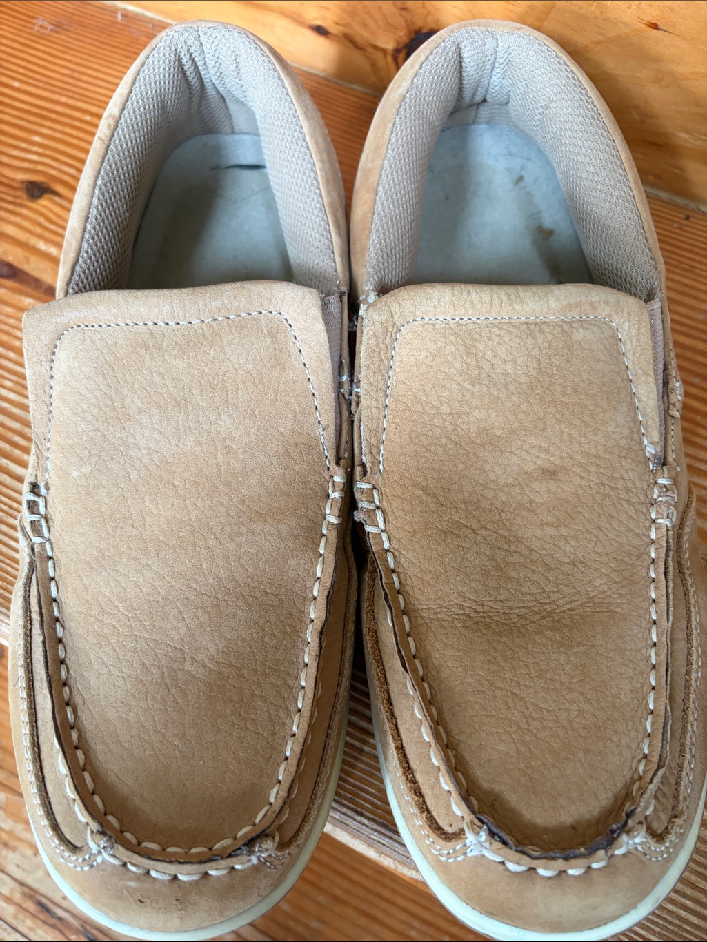 Men's Tan Slip-On Moccasin Driving Shoes